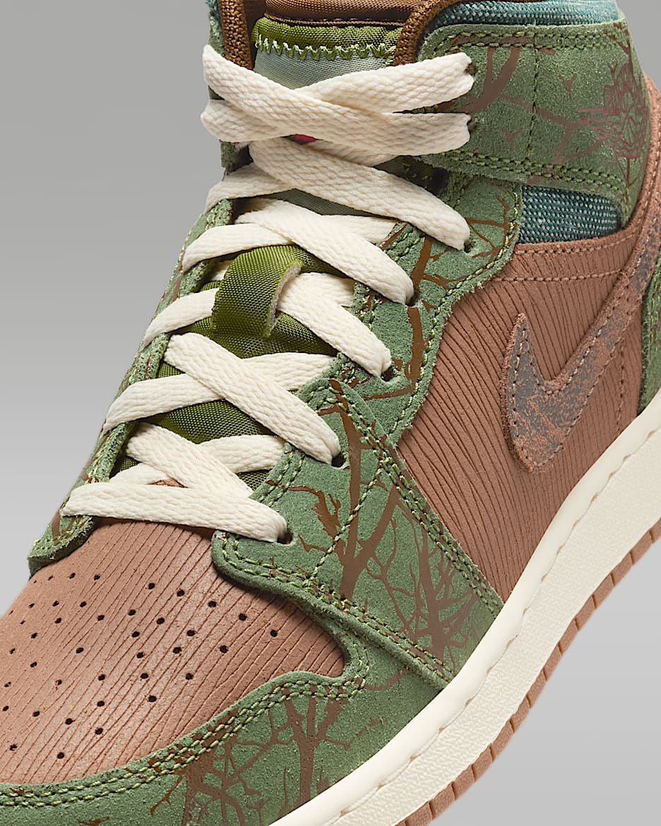 Air Jordan 1 Mid Sneaker School Older Kids Shoes. Nike ID